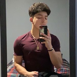 Meet your Posher, Nicholas